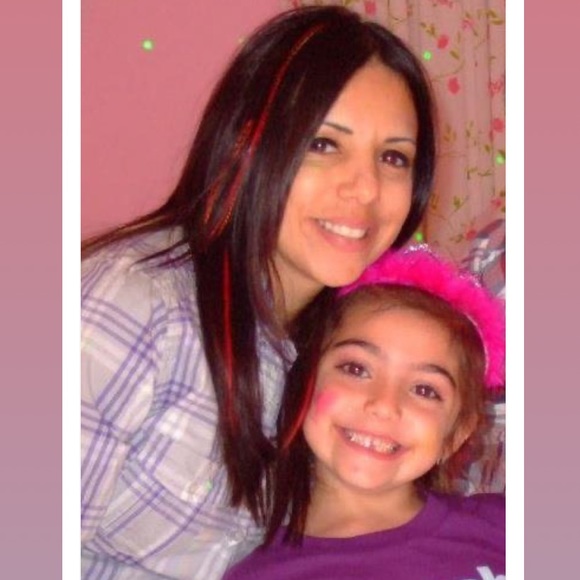 Meet your Posher, Angie - Picture 2 of 4